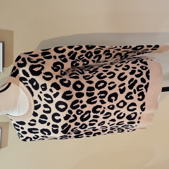 A New Day Leopard Print Sweater - Picture 4 of 10